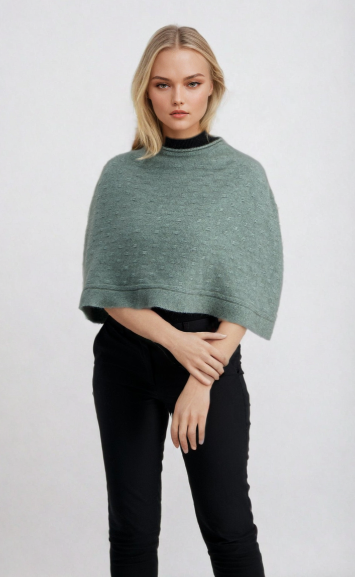 Mint Float Stitch Poncho Possum Merino